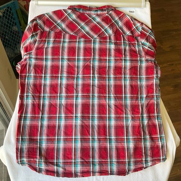Old Navy Men’s Long Sleeve Button Down Shirt size 2XL,Red & Green,Christmas Vibe - Picture 7 of 7